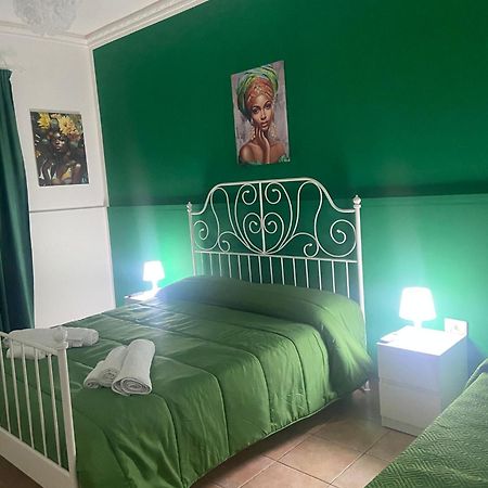 Casa Vacanze Paola بورتو إمبيدوكْلي المظهر الخارجي الصورة